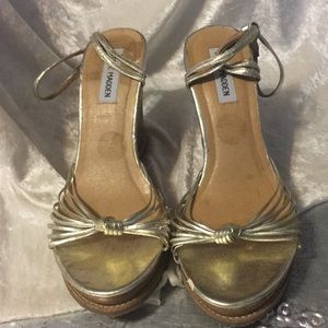 4/$50 Steve Madden Heels *pics peeling 8.5